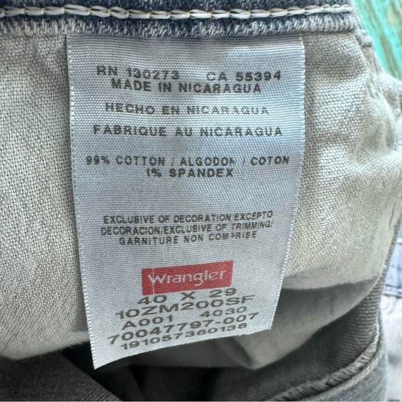 Wrangler Blue Straight Leg Jeans Size 40 X 29 NWT Brand New - Picture 7 of 10
